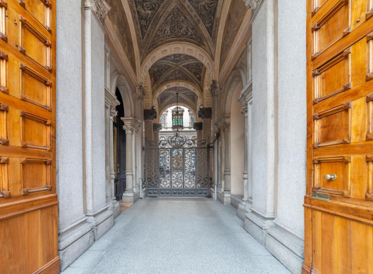 Brera - Sella Charme Apartment Castle View Мілан Екстер'єр фото
